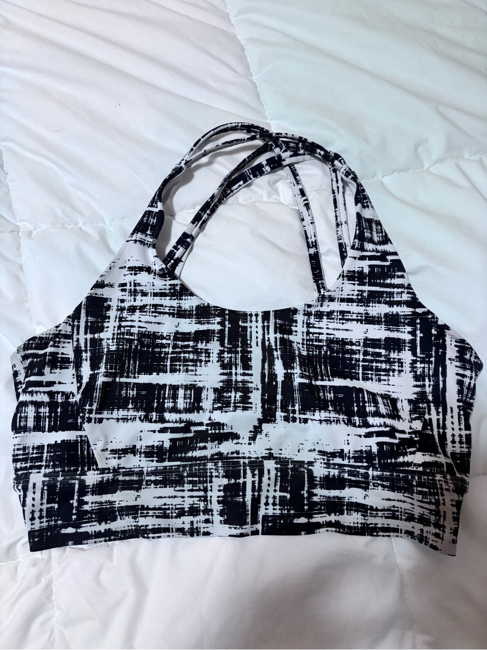 BuffBunny Black & White Abstract Print Strappy Sports Bra